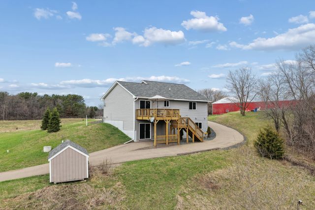 1065 70th Ave, Roberts, WI 54023