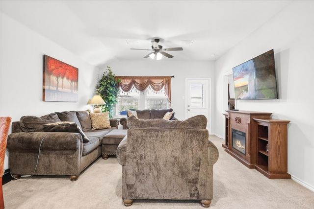 137 Running River Drive, Boyd, TX 76023