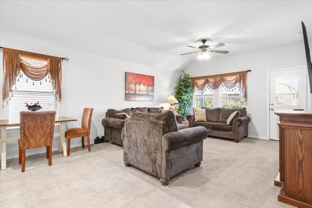 137 Running River Drive, Boyd, TX 76023