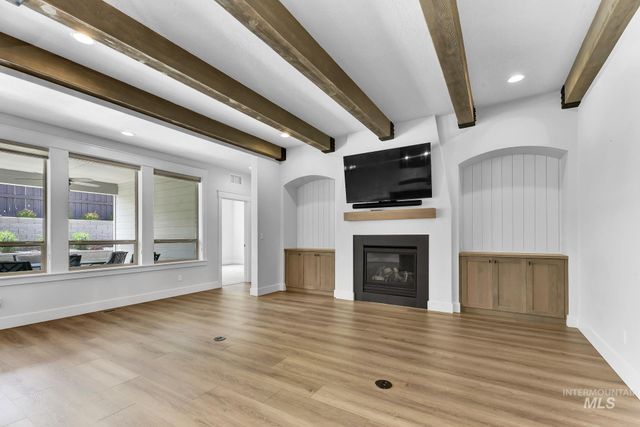 2499 E Berghan Ln, Meridian, ID 83642