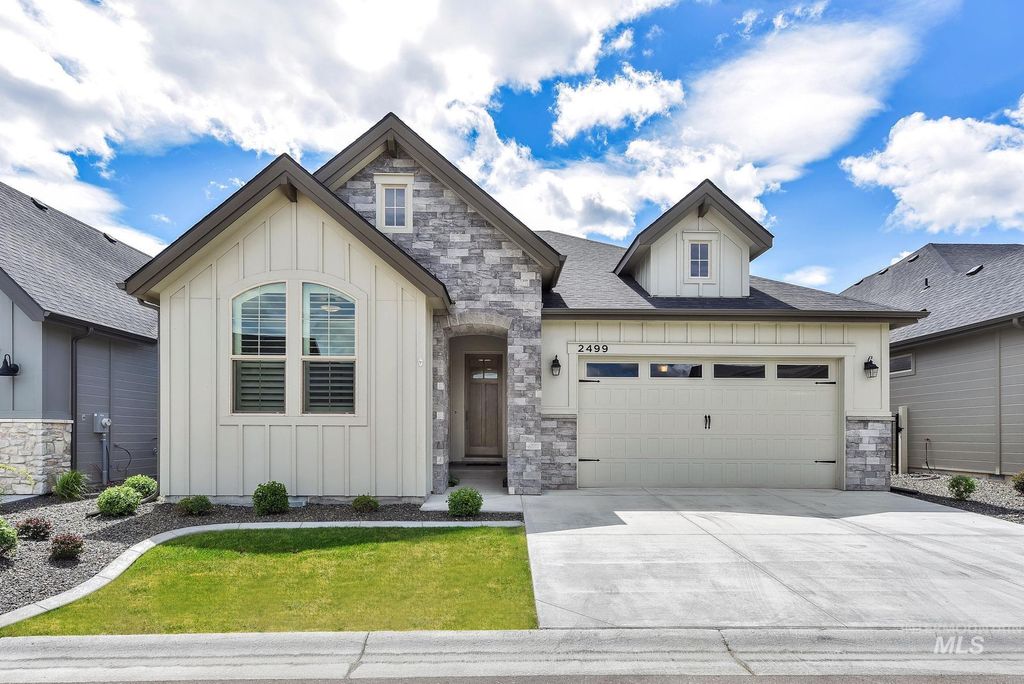 2499 E Berghan Ln, Meridian, ID 83642