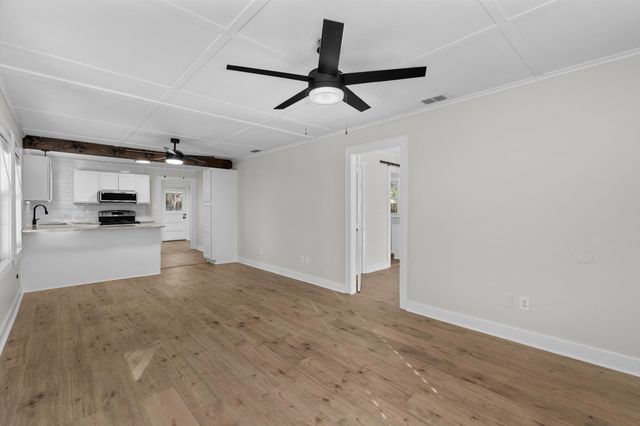 402 W Pine, Overton, TX 75684