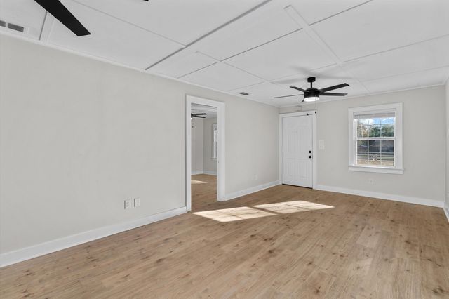 402 W Pine, Overton, TX 75684