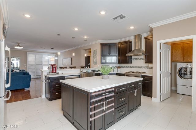 10708 Cliff Mountain Avenue, Las Vegas, NV 89129