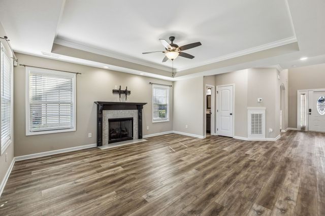 1565 Kestrel Dr, Clarksville, TN 37040