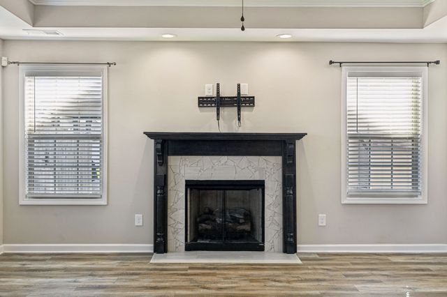 1565 Kestrel Dr, Clarksville, TN 37040