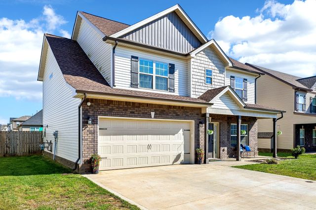 1565 Kestrel Dr, Clarksville, TN 37040