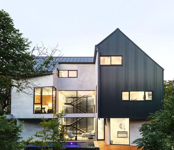 1115 W 31 ST, Austin, TX 78705