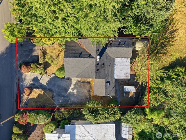 28748 Sound View Drive S, Des Moines, WA 98198