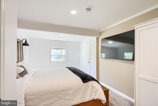 712 UNIVERSITY DR, Waldorf, MD 20602