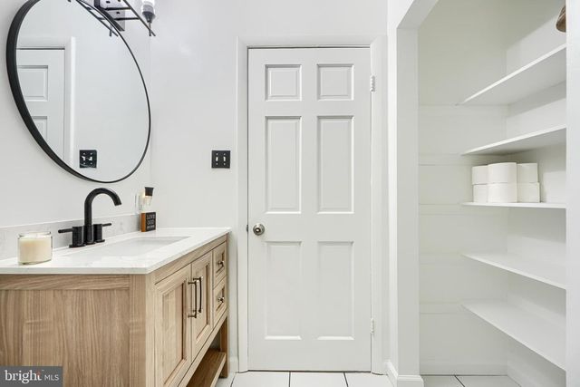 712 UNIVERSITY DR, Waldorf, MD 20602