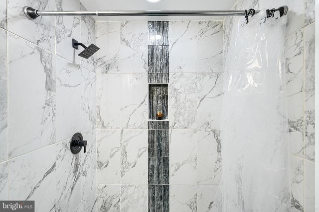 712 UNIVERSITY DR, Waldorf, MD 20602