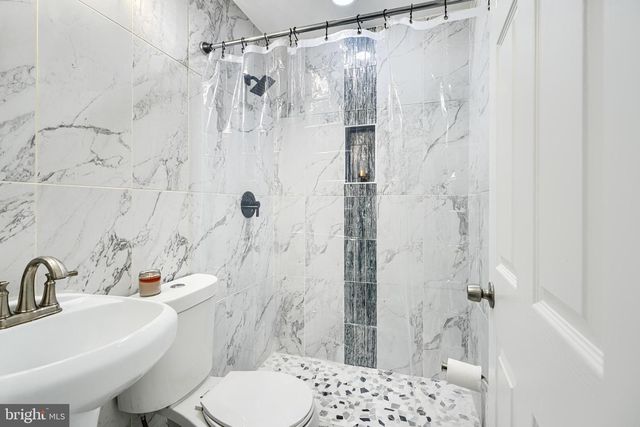 712 UNIVERSITY DR, Waldorf, MD 20602