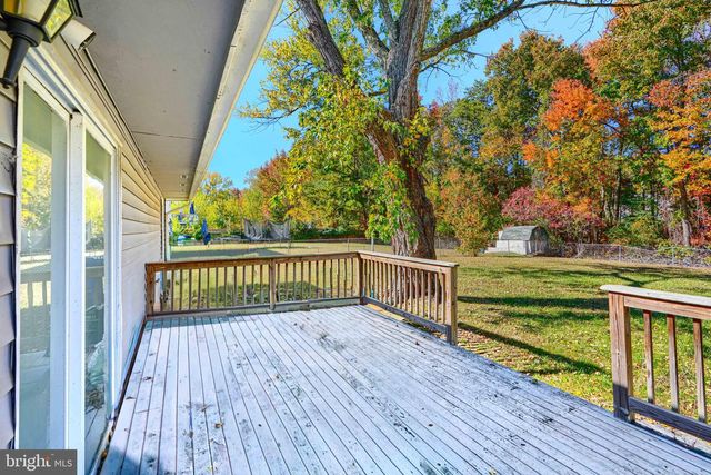 712 UNIVERSITY DR, Waldorf, MD 20602