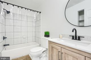 712 UNIVERSITY DR, Waldorf, MD 20602