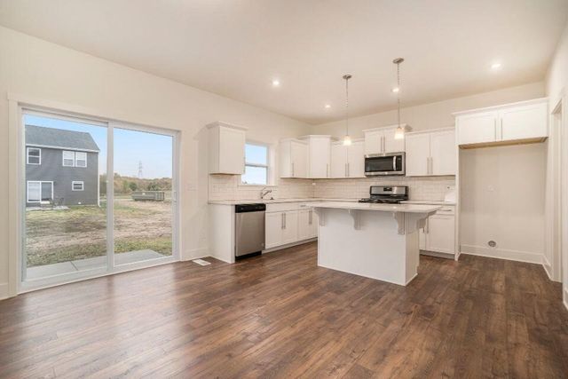 7951 Snow View Drive, Alto, MI 49302