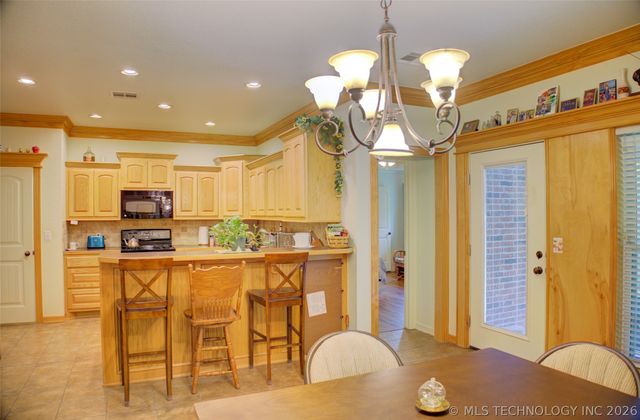 583 S 22nd Place, Collinsville, OK 74021