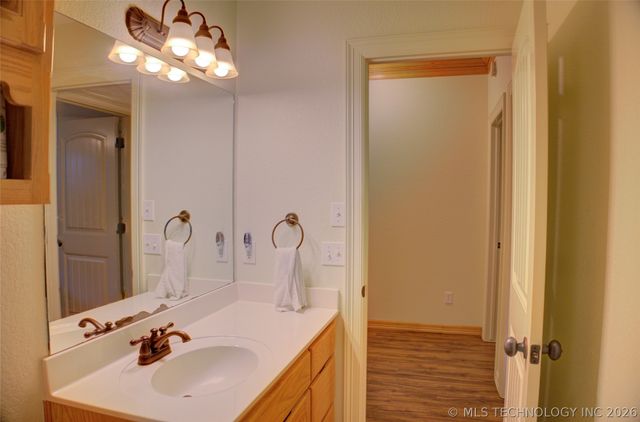 583 S 22nd Place, Collinsville, OK 74021