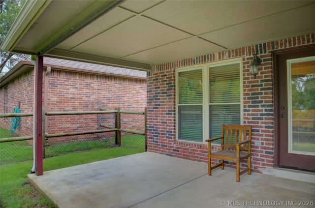 583 S 22nd Place, Collinsville, OK 74021
