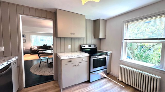 671 Fairview Avenue, Bridgeport, CT 06606