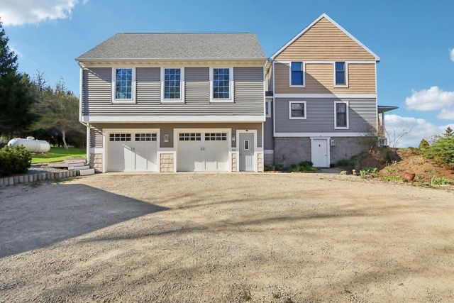 9224 Fargo Road, Mount Horeb, WI 53572
