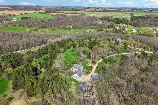 9224 Fargo Road, Mount Horeb, WI 53572