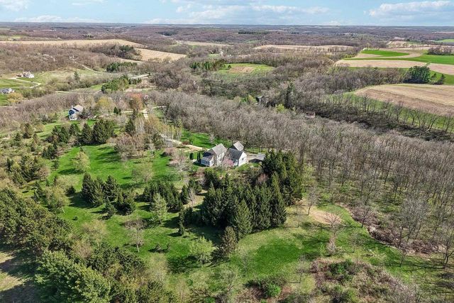 9224 Fargo Road, Mount Horeb, WI 53572