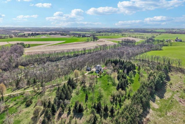 9224 Fargo Road, Mount Horeb, WI 53572