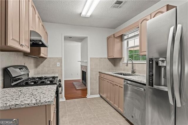 4542 Peppermill Place NW, Acworth, GA 30101