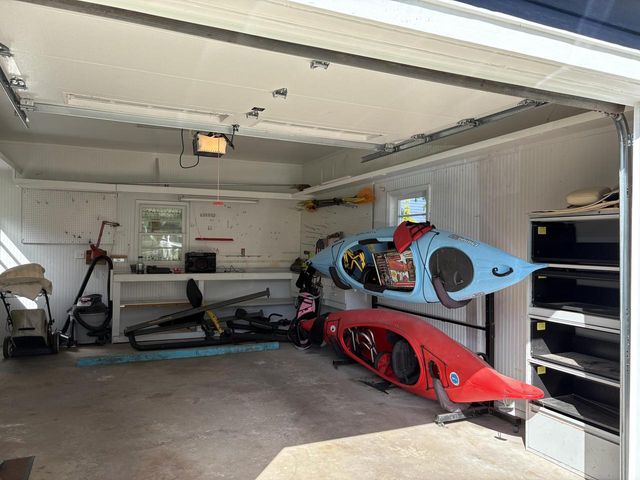 434 Greenland AVENUE, Oconomowoc, WI 53066