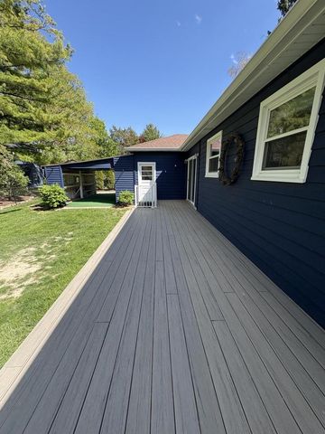 434 Greenland AVENUE, Oconomowoc, WI 53066
