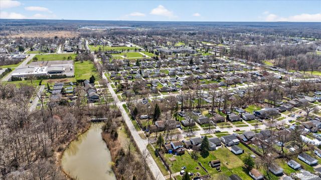 25046 Chestnut Street, Taylor, MI 48180