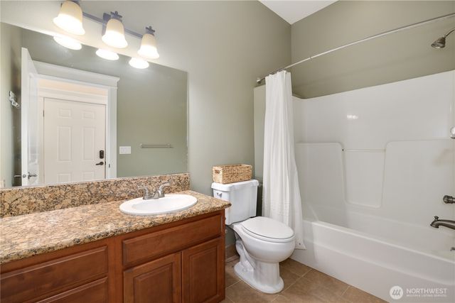 105 Sand Dune Avenue NW, Ocean Shores, WA 98569