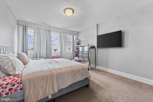 1246 N BROADWAY, Baltimore, MD 21213