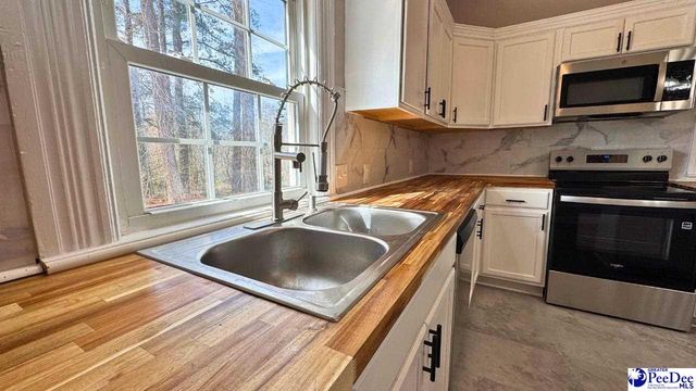 964 Celtic Ln., Lamar, SC 29069