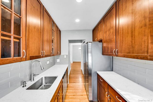 213-05 75th Avenue 4N, Oakland Gardens, NY 11364