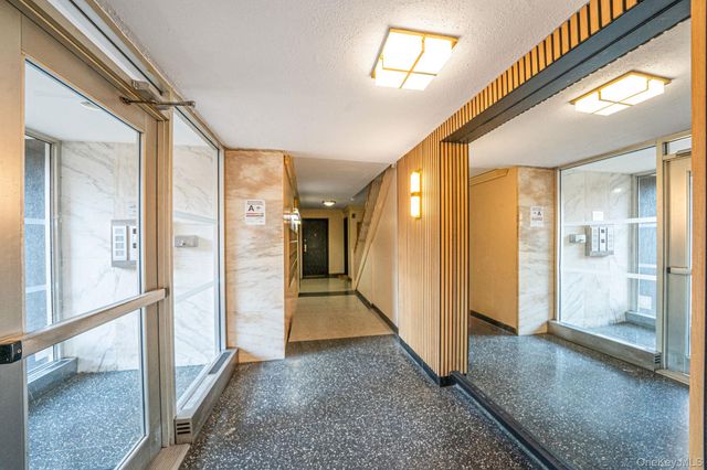 213-05 75th Avenue 4N, Oakland Gardens, NY 11364