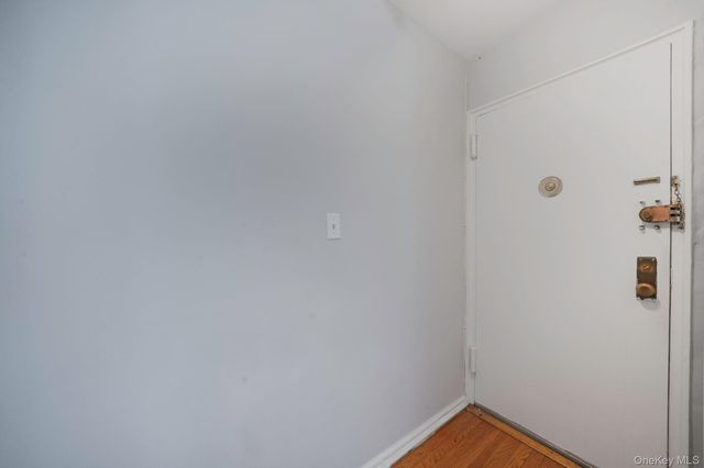 213-05 75th Avenue 4N, Oakland Gardens, NY 11364