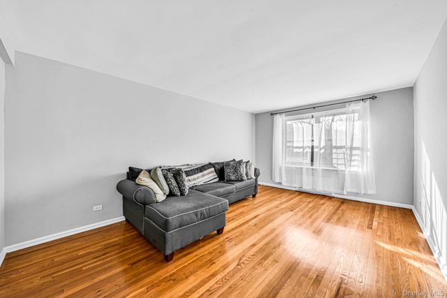 213-05 75th Avenue 4N, Oakland Gardens, NY 11364