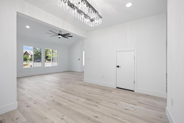 58 Turnstone Ct, Wallace, CA 95254