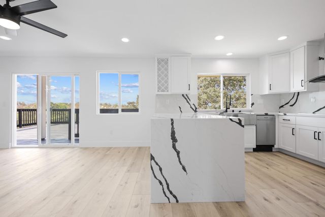 58 Turnstone Ct, Wallace, CA 95254