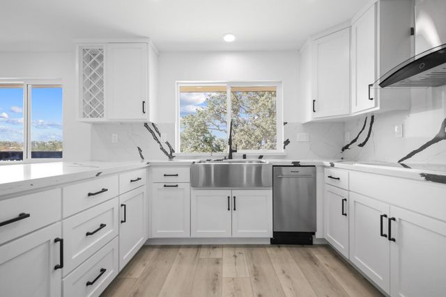 58 Turnstone Ct, Wallace, CA 95254