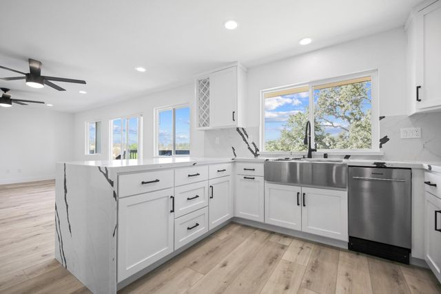 58 Turnstone Ct, Wallace, CA 95254