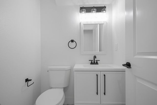 58 Turnstone Ct, Wallace, CA 95254