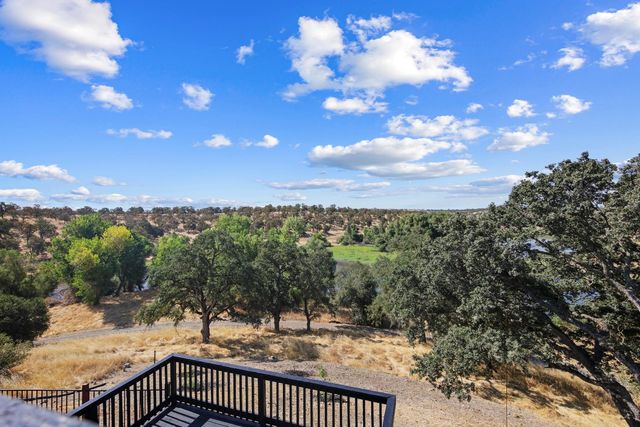 58 Turnstone Ct, Wallace, CA 95254