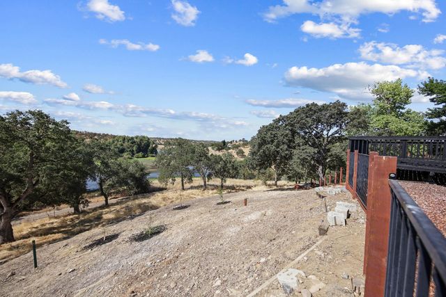 58 Turnstone Ct, Wallace, CA 95254