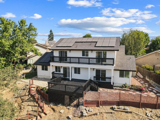 58 Turnstone Ct, Wallace, CA 95254