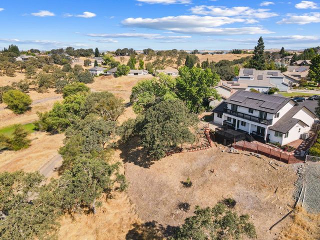 58 Turnstone Ct, Wallace, CA 95254
