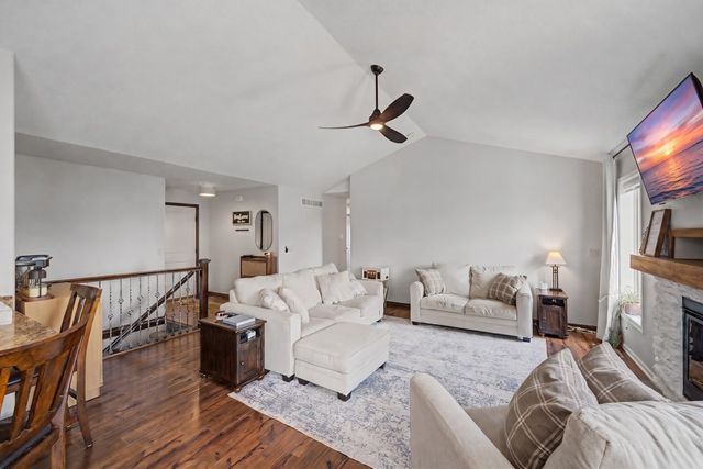 1305 13th Street SE, Bondurant, IA 50035