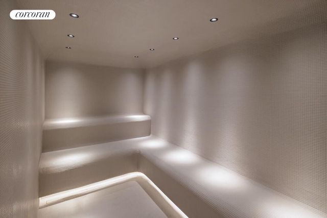 250 W 96th St Apt 2F, New York City, NY 10025
